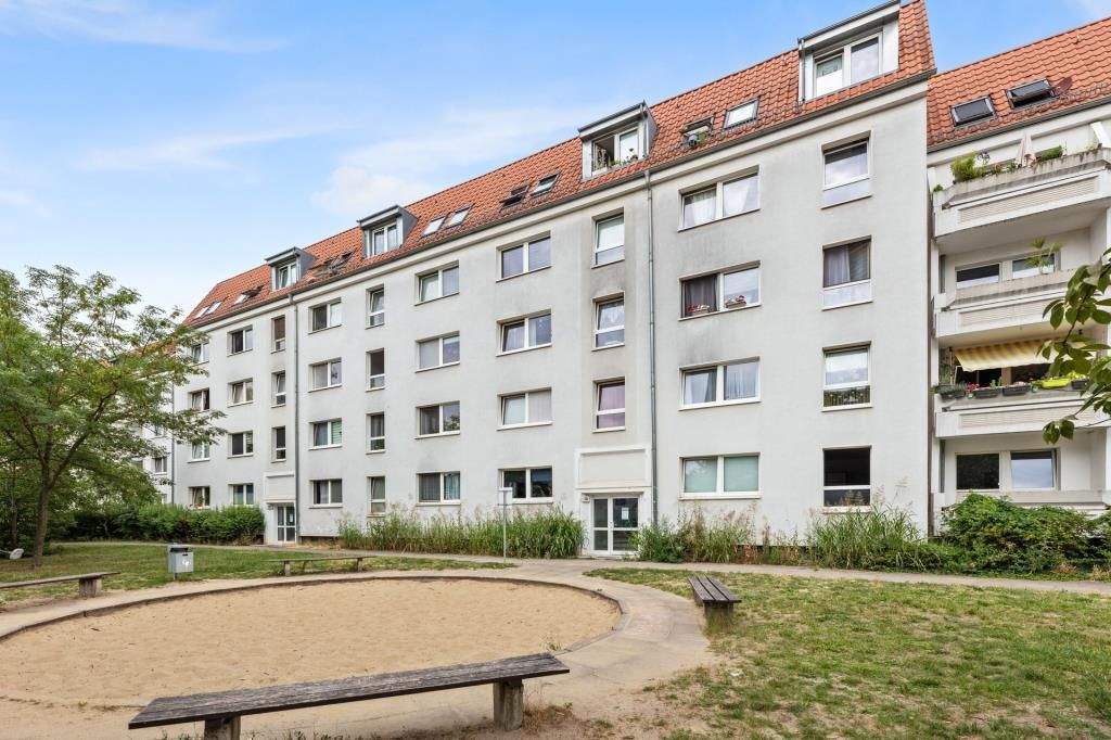 Property thumbnail 2