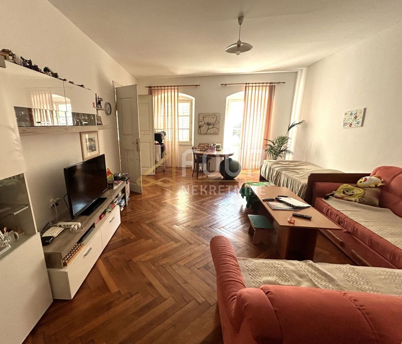 Wohnung zum Kauf 322.000 € 3 Zimmer 101 m²<br/>Wohnfläche Center