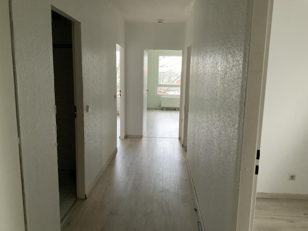 Wohnung zur Miete 779 € 3 Zimmer 70,3 m²<br/>Wohnfläche 3.<br/>Geschoss 01.01.2025<br/>Verfügbarkeit Grünauer Straße 15 Berliner Viertel Monheim 40789