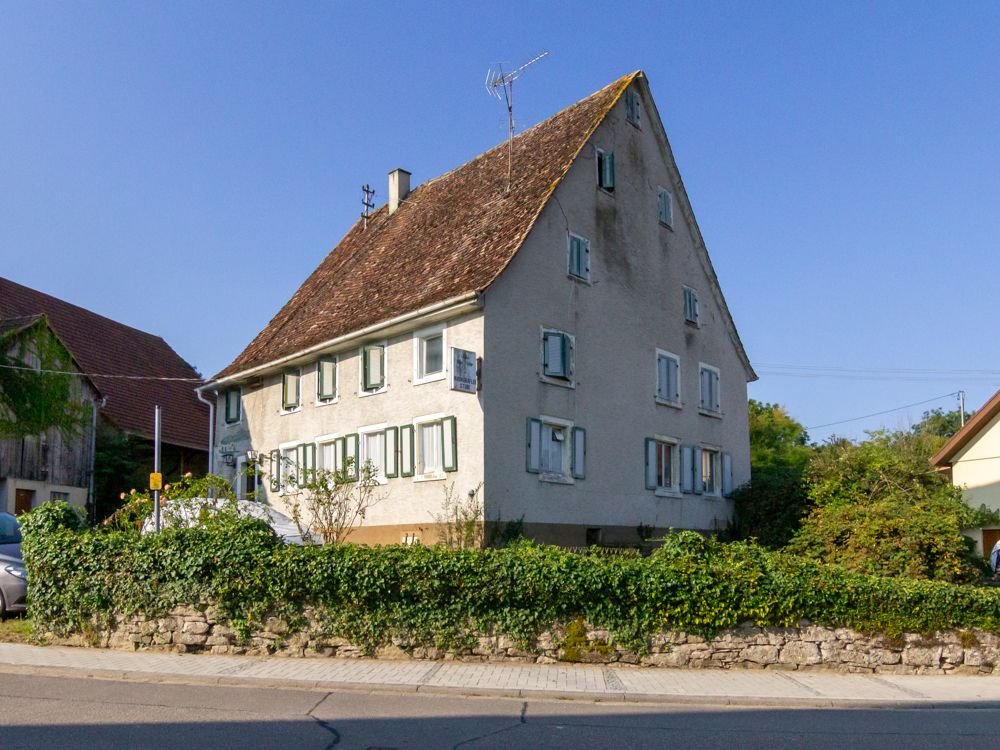 Mehrfamilienhaus zur Versteigerung 250.000 € 7 Zimmer 254 m²<br/>Wohnfläche 1.039 m²<br/>Grundstück Mappach Efringen-Kirchen / Mappach 79588