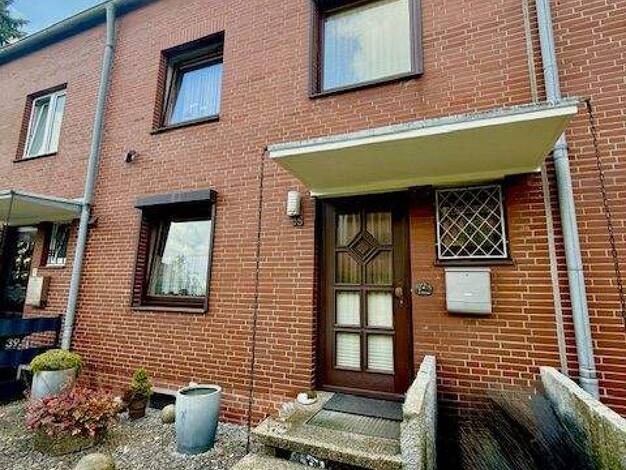 Reihenmittelhaus zum Kauf 395.000 € 5 Zimmer 125 m² 208 m² Grundstück frei ab sofort Braunschweig 38118