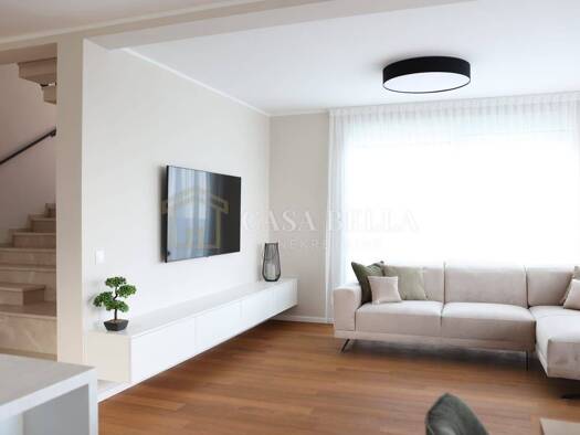 Einfamilienhaus zum Kauf 700.000 € 6 Zimmer 184 m² Šmrika, Kraljevica Kraljevica 51262