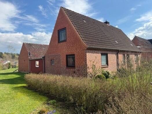 Einfamilienhaus zum Kauf 250.000 € 4 Zimmer 98 m² 1.130 m² Grundstück Eutin 23701