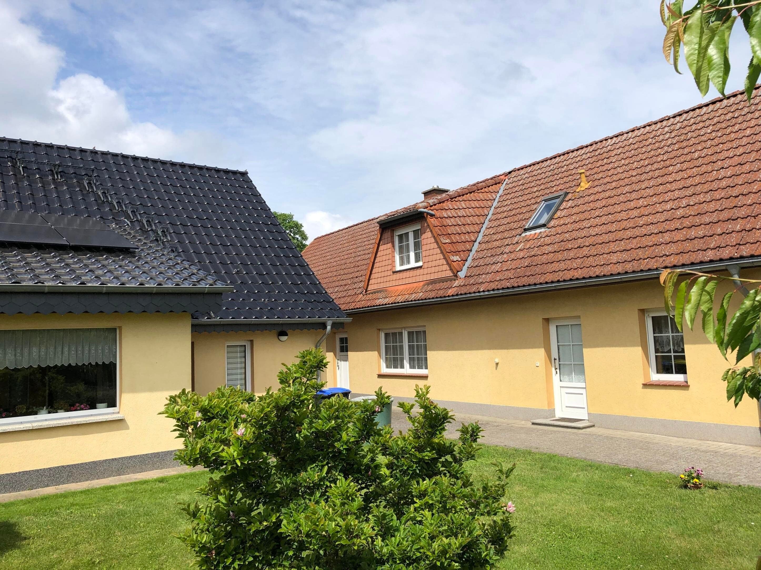 Einfamilienhaus zum Kauf 350.000 € 7 Zimmer 200 m²<br/>Wohnfläche 1.020 m²<br/>Grundstück Meesiger 17111