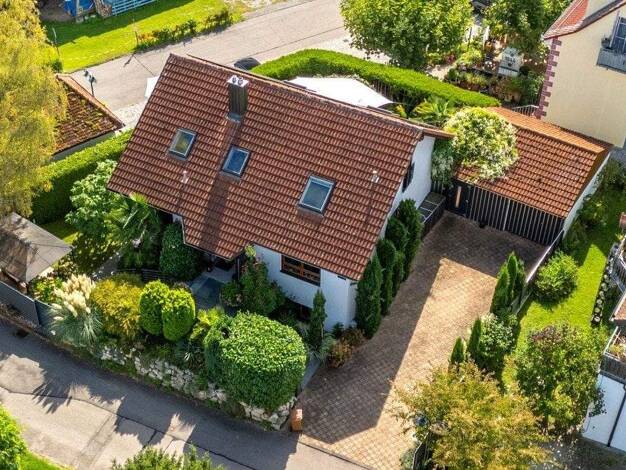 Einfamilienhaus zum Kauf 875.000 € 8 Zimmer 199,3 m² 478 m² Grundstück Gaienhofen 78343