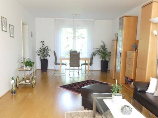 Wohnung zur Miete 835 € 2 Zimmer 69,7 m² frei ab sofort Villingen Villingen-Schwenningen 78048