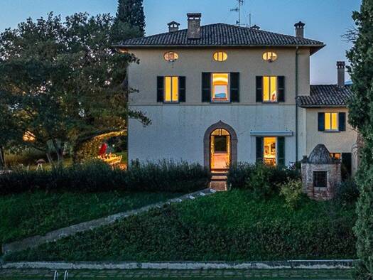 Haus zum Kauf 3.550.000 € 1.131 m² 20.000 m² Grundstück Città di Castello 06012