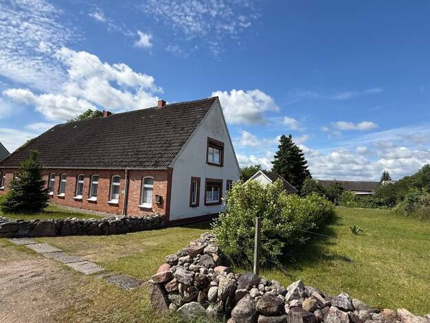 Einfamilienhaus zum Kauf 249.000 € 10 Zimmer 249,6 m² 4.863 m² Grundstück Tramm Tramm 19089
