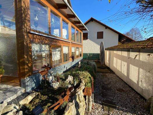 Haus zum Kauf 415.000 € Laaber 93164