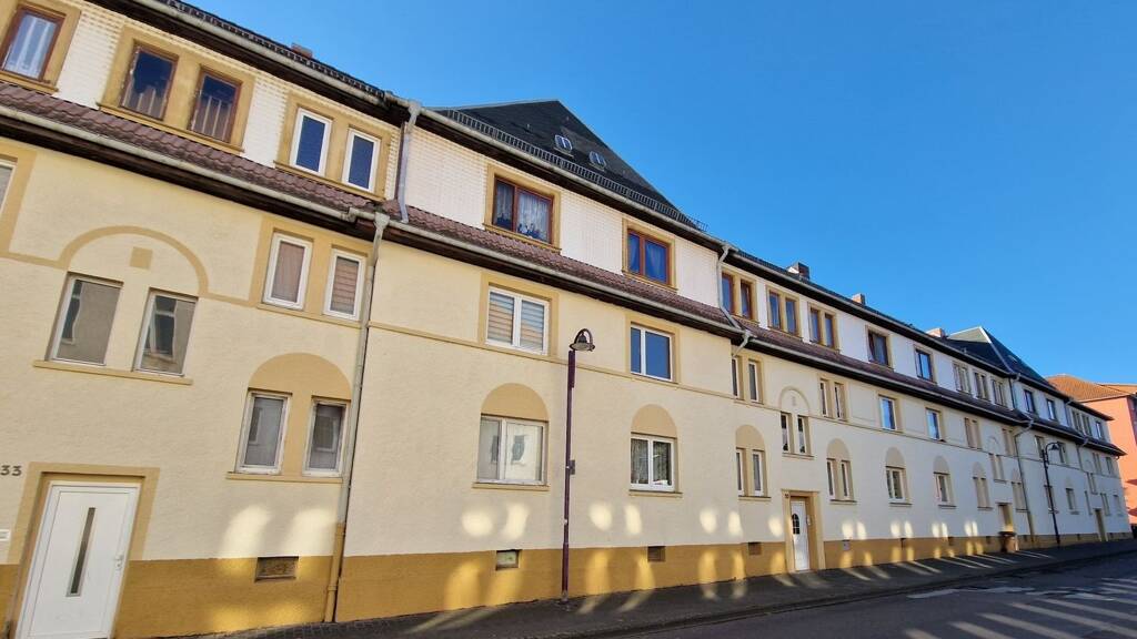 Mehrfamilienhaus zum Kauf als Kapitalanlage geeignet 1.300.000 € 1 Zimmer 1.395 m² 2.578 m² Grundstück Gotha 99867