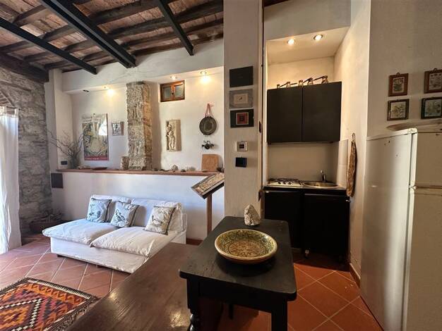 Wohnung zum Kauf als Kapitalanlage geeignet 158.000 € 4 Zimmer 85 m² Apartment im historischen Zentrum Massa Marittima 58024