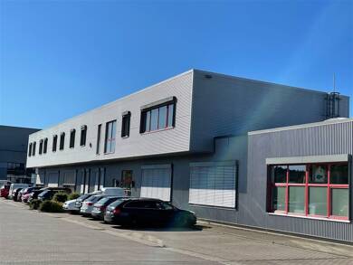 Büro-/Praxisfläche zur Miete 8 Zimmer 462 m² Bürofläche teilbar ab 300 m² Eisfeld Eisfeld 98673