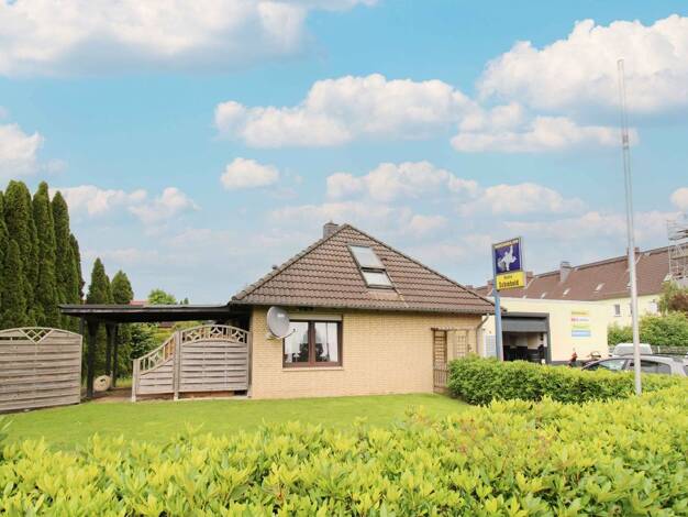 Einfamilienhaus zum Kauf 199.000 € 3 Zimmer 95,1 m² 847 m² Grundstück Sande 26452