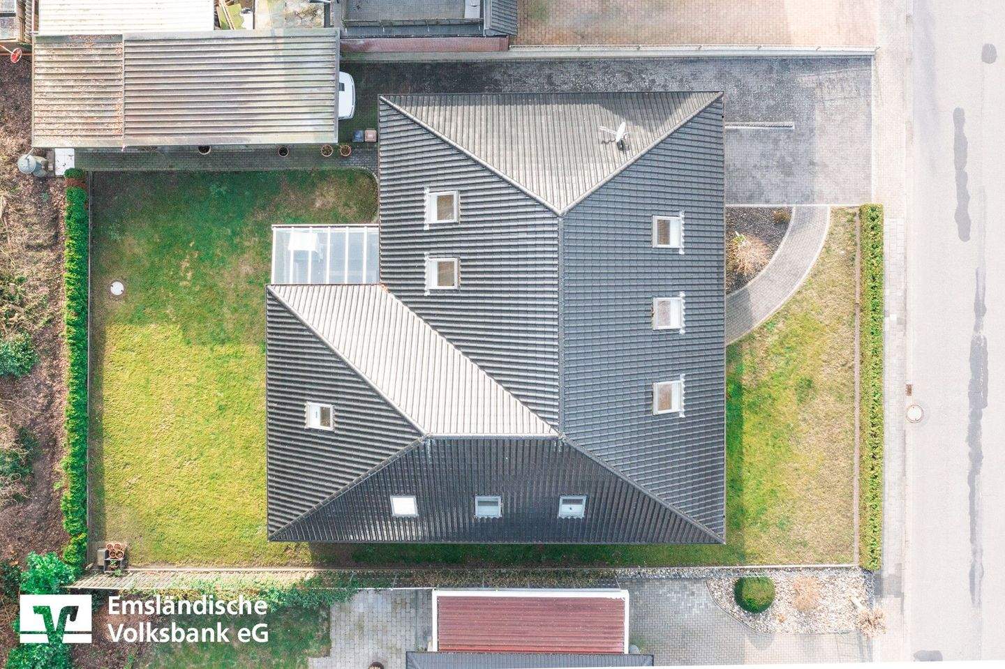 Immobilie in Dörpen - Energieeffizient und großzügig: Attraktiver Bungalow in zentraler Lage von Dörpen - Bild 2
