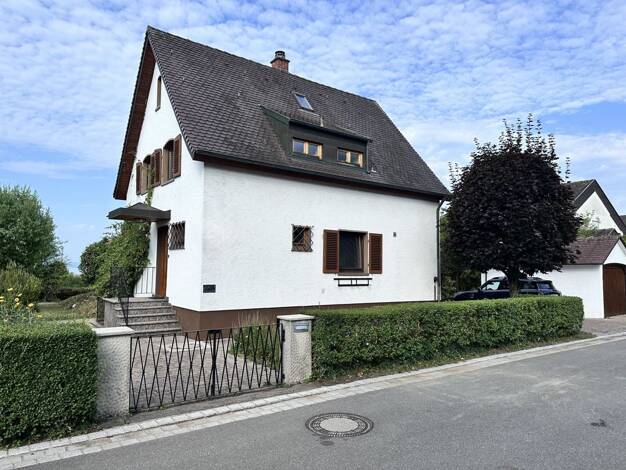 Haus zur Miete 1.750 € 7 Zimmer 165 m² 250 m² Grundstück frei ab sofort Fischbach Friedrichshafen 88048