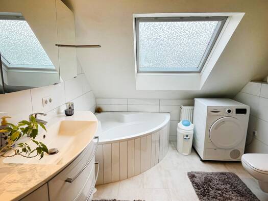 Wohnung zum Kauf 215.000 € 4 Zimmer 77 m² Altrip 67122