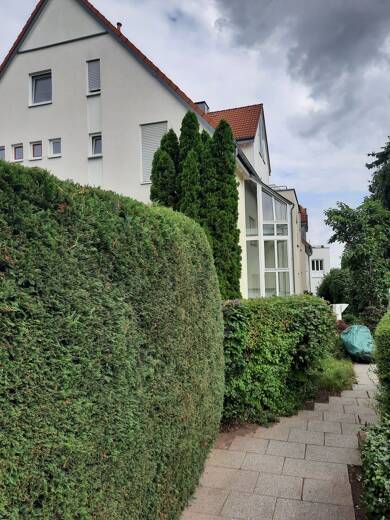 Wohnung zum Kauf 80.000 € 2 Zimmer 66,2 m² 1. Geschoss Chemnitzer Str. 27f Hartmannsdorf 09232