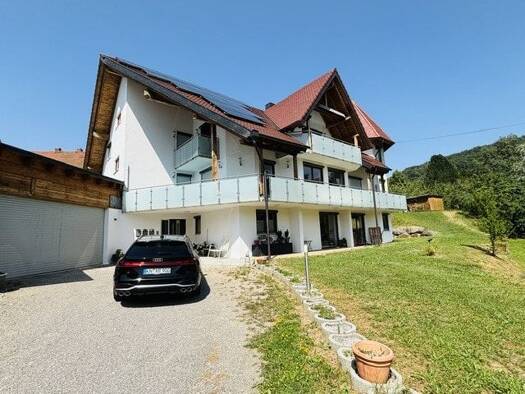 Mehrfamilienhaus zum Kauf 1.250.000 € 8 Zimmer 446 m² 3.350 m² Grundstück Epfenhofen Blumberg 78176