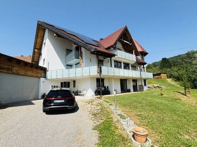 Mehrfamilienhaus zum Kauf 1.250.000 € 8 Zimmer 446 m² 3.350 m² Grundstück Epfenhofen Blumberg 78176