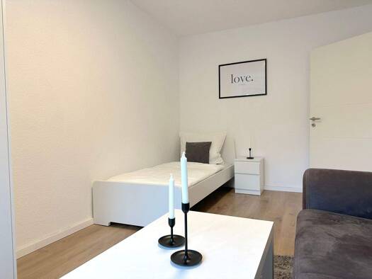 Studio zur Miete 530 € 1 Zimmer 15 m² 1. Geschoss frei ab 01.03.2026 Coventrystraße 61 Nied Frankfurt am Main 65934