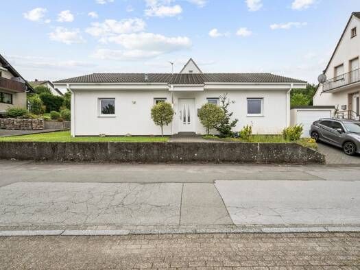 Einfamilienhaus zum Kauf 325.000 € 4 Zimmer 110 m² 434 m² Grundstück Warstein 59581