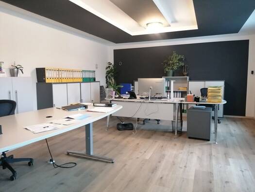 Büro zur Miete provisionsfrei 375 € 1 Zimmer 50 m² Bürofläche Zentrum Chemnitz 09111