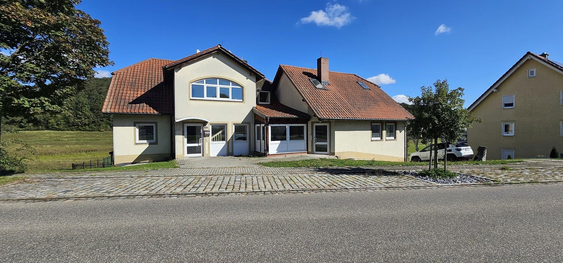 Mehrfamilienhaus zum Kauf provisionsfrei 399.999 € 15 Zimmer 360 m²<br/>Wohnfläche 1.860 m²<br/>Grundstück Unterschleichach Oberaurach 97514