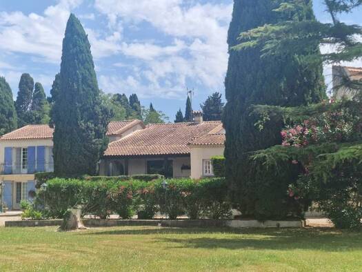 Land-/Forstwirtschaft zum Kauf 1.195.000 € 9.780 m² Grundstück Arènes Nîmes 30000