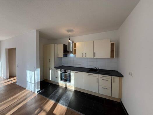 Wohnung zur Miete 600 € 4 Zimmer 98 m² frei ab sofort Sonnenberg Sonnenberg 09130
