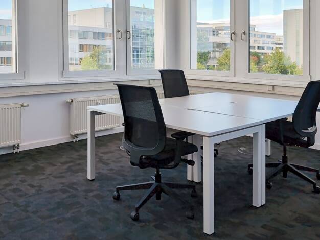 Bürofläche zur Miete 809 € 60 m² Bürofläche teilbar von 15 m² bis 60 m² Curiestraße 2 Vaihingen Stuttgart 70563