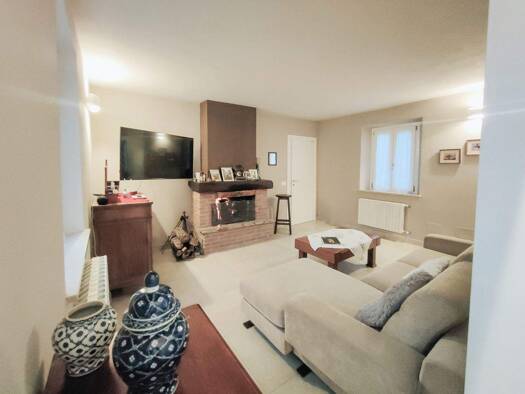 Haus zum Kauf 365.000 € 6 Zimmer 250 m² frei ab sofort Via Colombaia Montù Beccaria