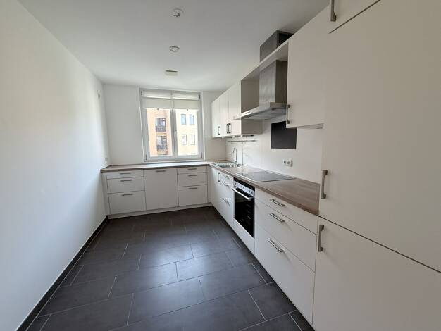 Wohnung zur Miete 1.250 € 2 Zimmer 85 m² Geschoss 3/4 frei ab sofort Innenstadt Augsburg 86150