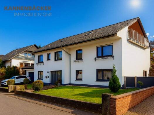 Mehrfamilienhaus zum Kauf 579.000 € 9 Zimmer 230 m² 966 m² Grundstück frei ab 01.01.2026 Annweiler Annweiler am Trifels 76855