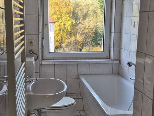 Wohnung zur Miete 390 € 3 Zimmer 65 m² 2. Geschoss Zella-Mehlis 98544