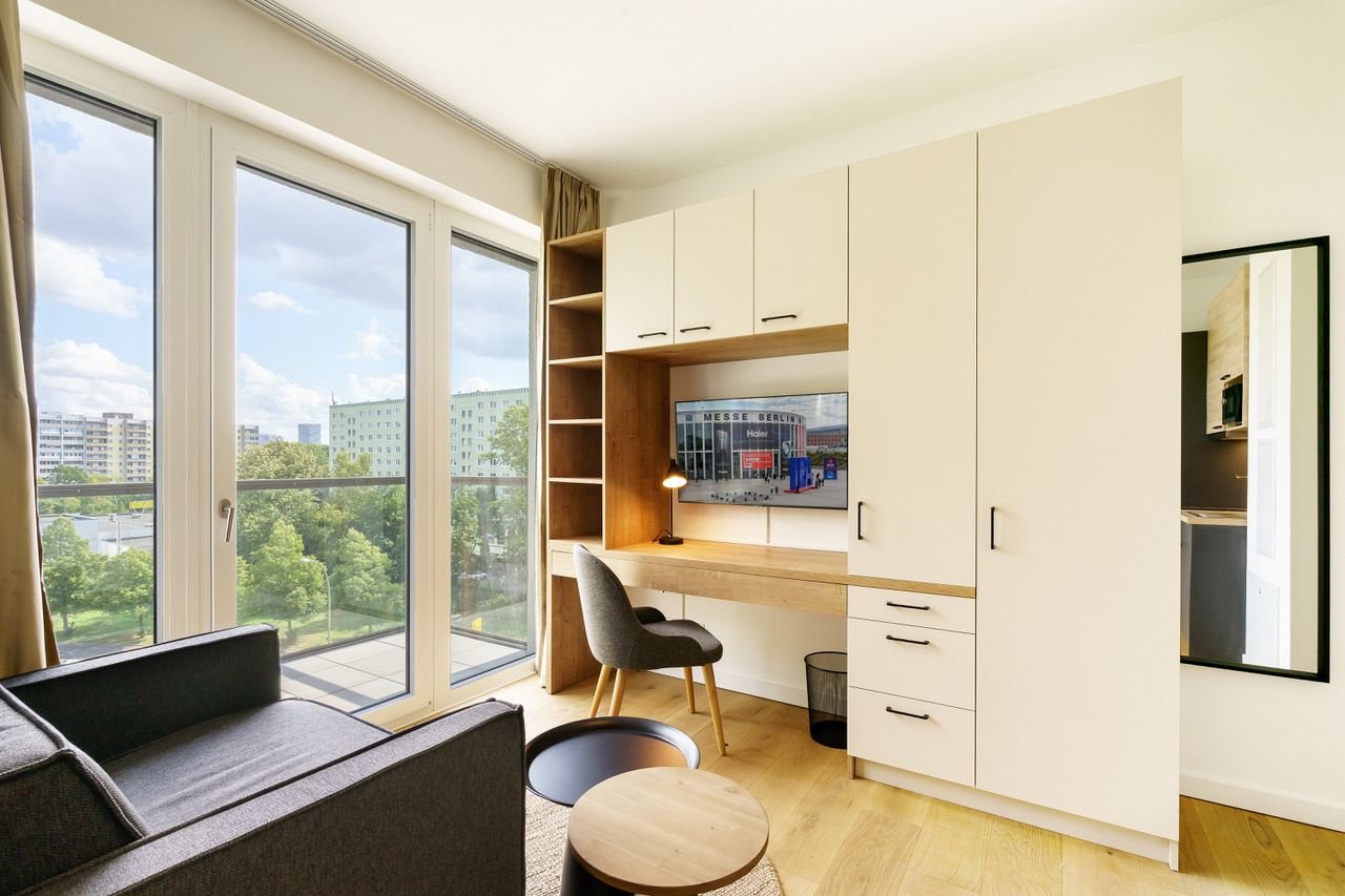 Wohnung zur Miete Wohnen auf Zeit 1.295 € 1 Zimmer 26 m²<br/>Wohnfläche 16.12.2024<br/>Verfügbarkeit Platz der Vereinten Nationen 22 A Mitte Berlin 10249