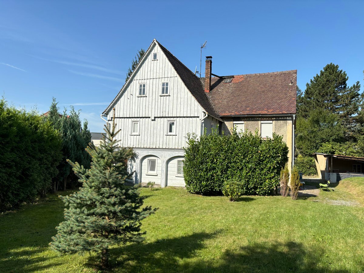 Einfamilienhaus zum Kauf 89.000 € 7 Zimmer 160 m²<br/>Wohnfläche 1.045 m²<br/>Grundstück Ebersbach Ebersbach-Neugersdorf 02730