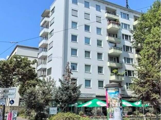 Wohnung zur Miete 1.071 € 4 Zimmer 109,2 m² 2. Geschoss frei ab 10.10.2026 Ettlinger Straße 2 c Südweststadt Südweststadt 76137