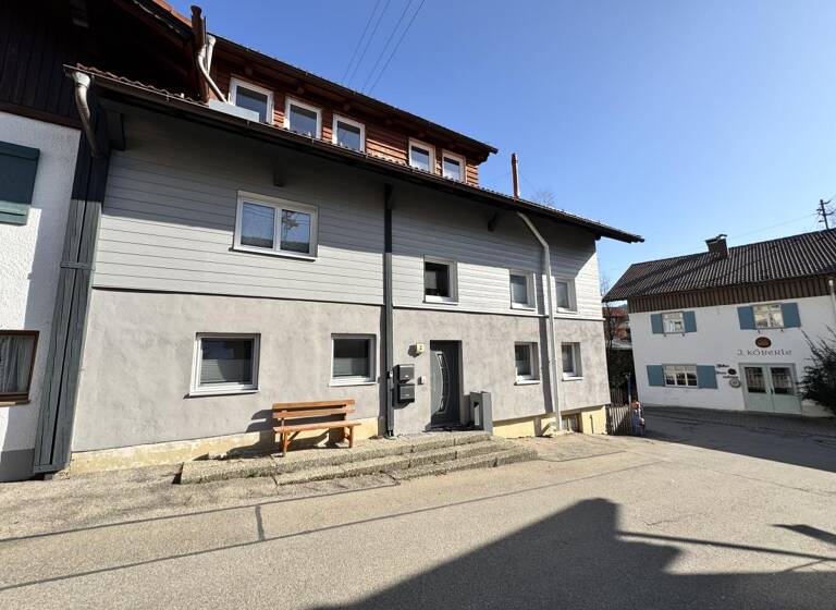 Haus zum Kauf 459.000 € 12 Zimmer 220 m²<br/>Wohnfläche 304 m²<br/>Grundstück Rettenberg Rettenberg 87549