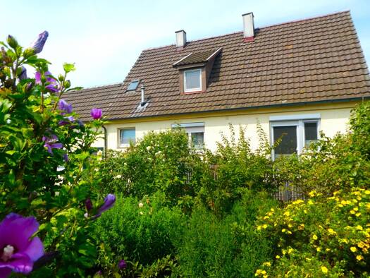 Einfamilienhaus zum Kauf 595.000 € 5 Zimmer 110 m² 678 m² Grundstück Bietigheim Bietigheim-Bissingen 74321