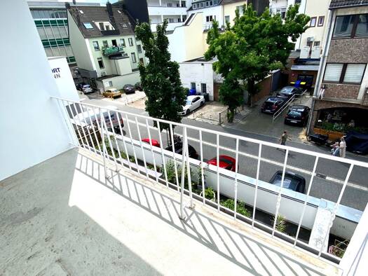 WG-Zimmer zur Miete 820 € 3 Zimmer 92 m² Geschoss 2/4 frei ab 01.06.2026 Stadtmitte Krefeld 47798