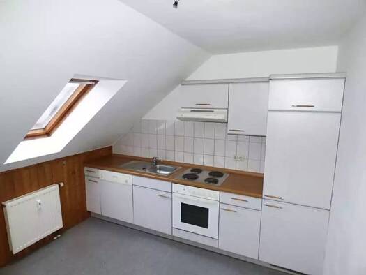Studio zur Miete 290 € 1 Zimmer 43 m² 4. Geschoss frei ab sofort Eselsteig 18 Caaschwitz 07586