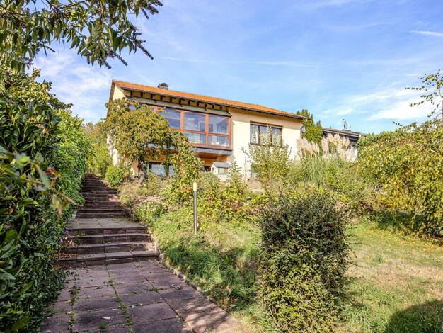 Mehrfamilienhaus zum Kauf 399.000 € 5 Zimmer 231 m² 1.096 m² Grundstück Langenbrombach Brombachtal 64753