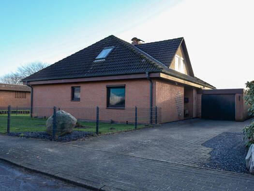 Einfamilienhaus zum Kauf 379.000 € 4 Zimmer 184 m² 1.217 m² Grundstück Nordhastedt 25785