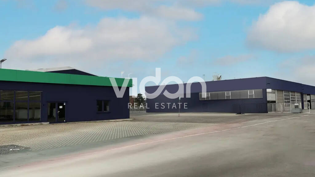 Lagerhalle zur Miete 5.676 m² Lagerfläche teilbar ab 110 m² Hilden 40721