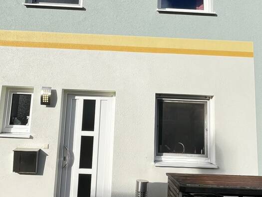 Reihenhaus zur Miete 1.370 € 5 Zimmer 138 m² frei ab 01.07.2026 Am Alten Bahnhof 28 Adelsdorf 91325