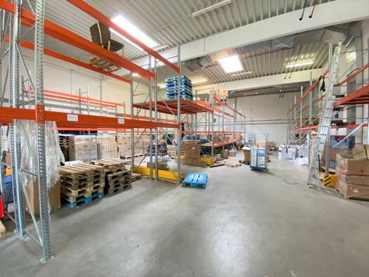Lagerhalle zur Miete 420 m² Lagerfläche teilbar ab 420 m² Düsseldorf 40231