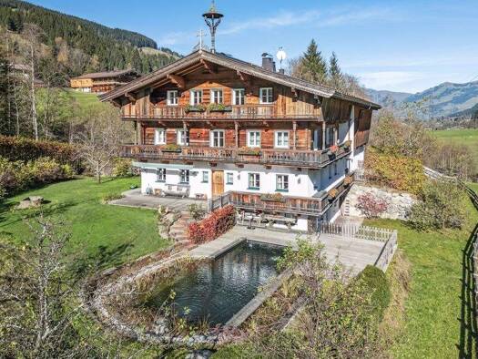 Bauernhaus zum Kauf 12 Zimmer 387,4 m² 1.576 m² Grundstück Jochberg 6373