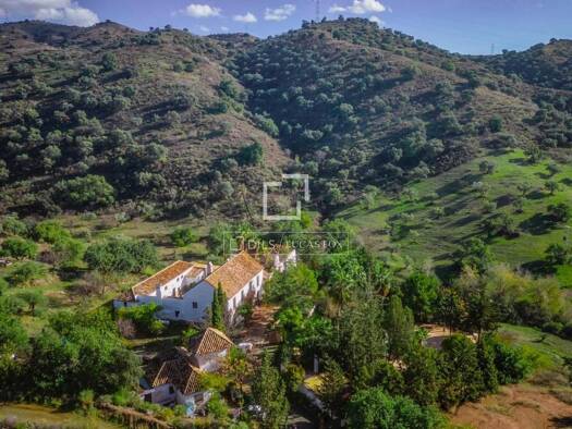Haus zum Kauf 2.500.000 € 1.048 m² 541.088 m² Grundstück Puerto de la Torre 29190
