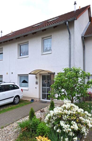 Reihenmittelhaus zum Kauf 340.000 € 5 Zimmer 130 m² 228 m² Grundstück Oebisfelde Oebisfelde 39646