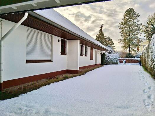 Einfamilienhaus zum Kauf 1.299.000 € 8 Zimmer 315 m² 1.161 m² Grundstück frei ab sofort Rellingen 25462